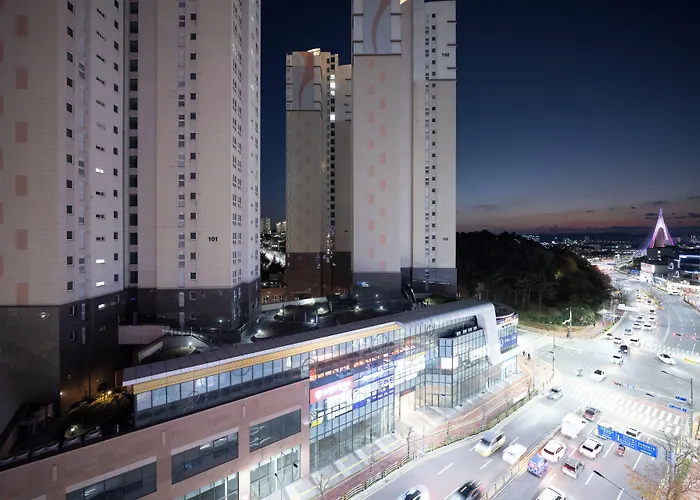 Golden Business Hotel